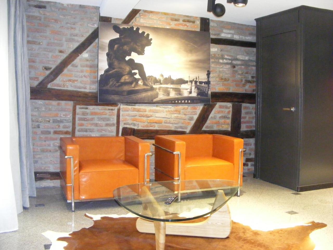 Amosa Centre Hotel