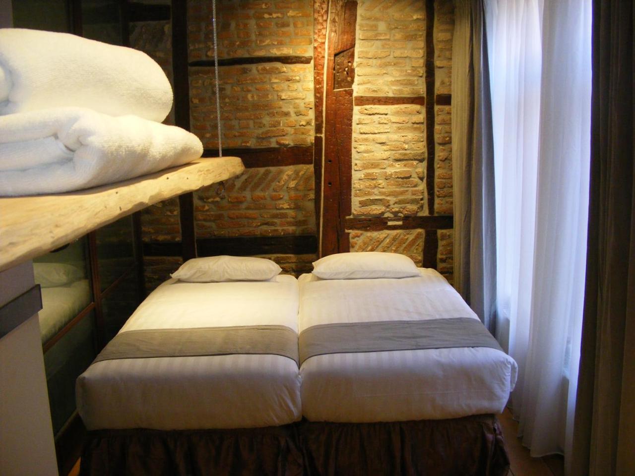 Hotel Amosa Centre